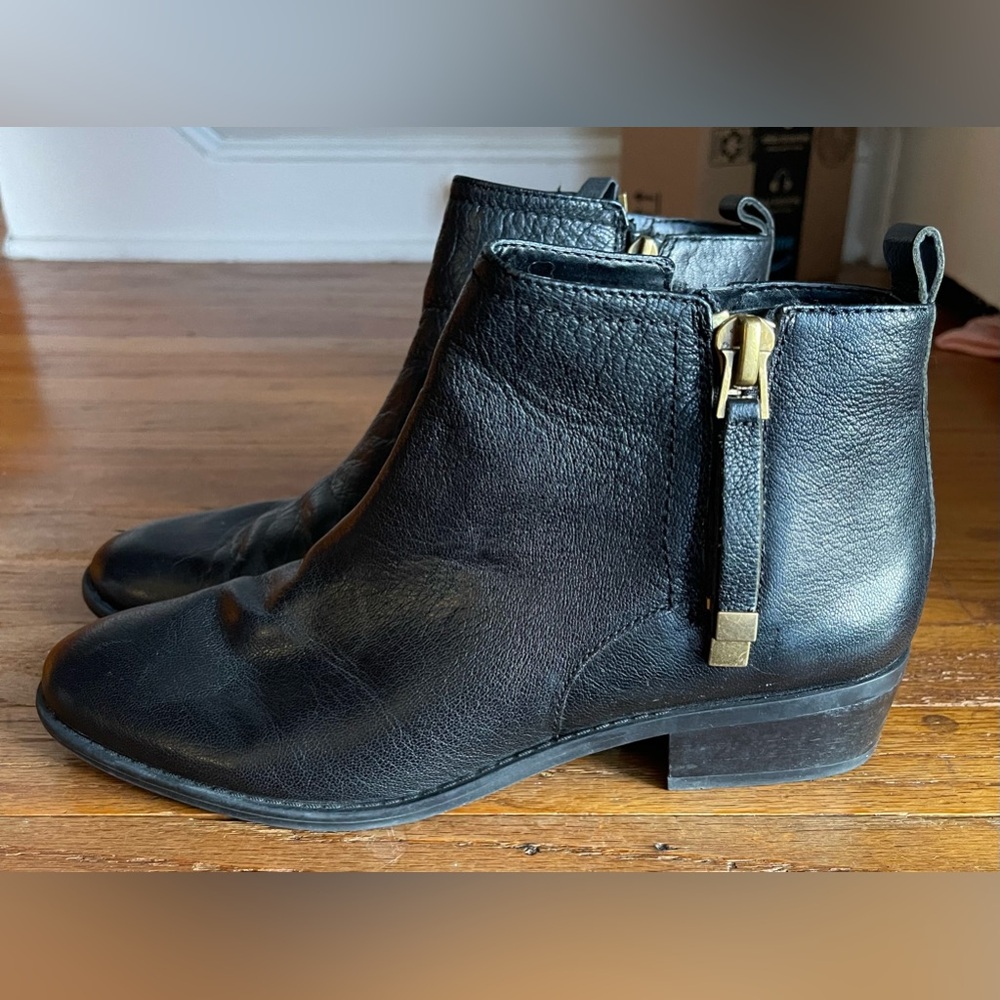 Franco Sarto Skylar Ankle Bootie Double Zip Almond Toe Black Women's US 8.5M